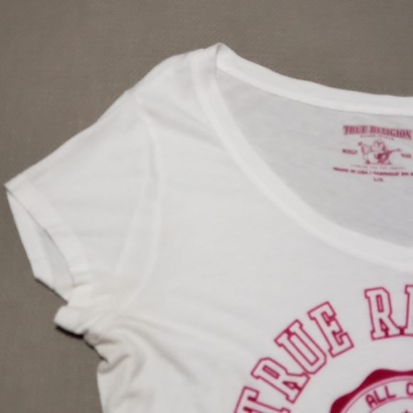 True Religion Woman's V  Neck Shirt Size Large - Picture 6 of 10